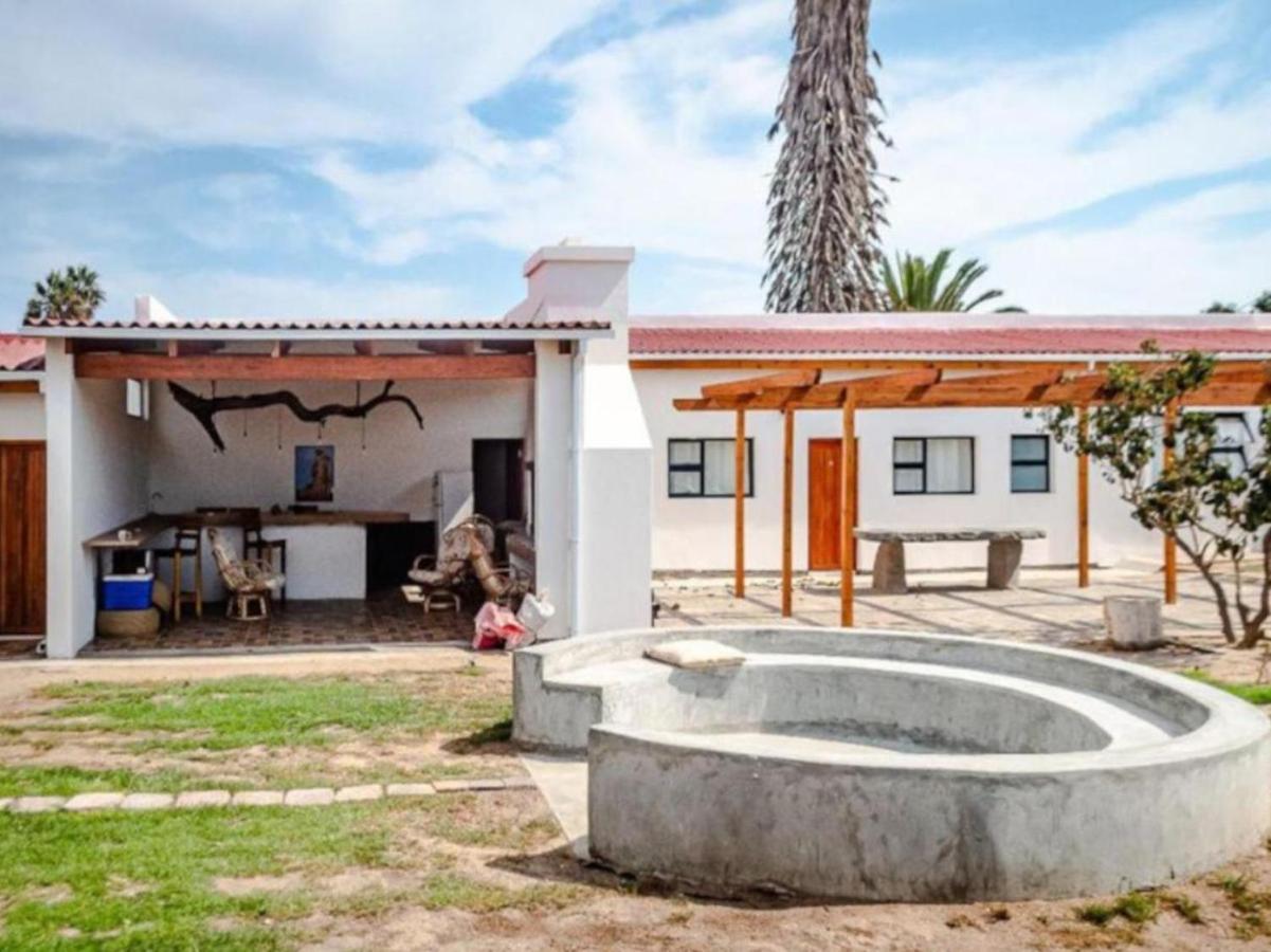 Beach Garden Guesthouse With Self Catering Суакопмунд Екстериор снимка