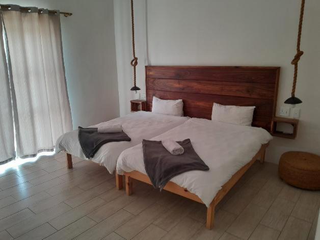 Beach Garden Guesthouse With Self Catering Суакопмунд Екстериор снимка